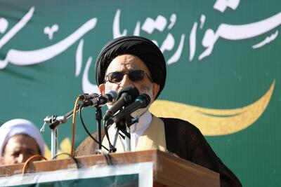  وحدت ملت ایران دشمن را خلع سلاح می‌کند