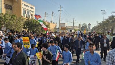  حضور گسترده بوشهری‌ها در راهپیمایی یوم‌الله ۱۳ آبان