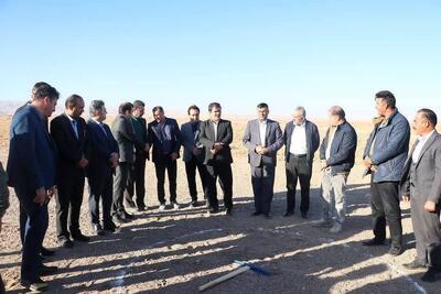  آغاز عملیات احداث نیروگاه خورشیدی ۳ مگاواتی در آراسنج بوئین زهرا