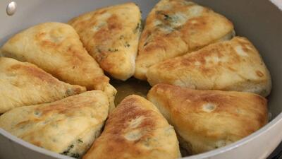  طرز تهیه پای پفکی با سیب زمینی و سبزیجات