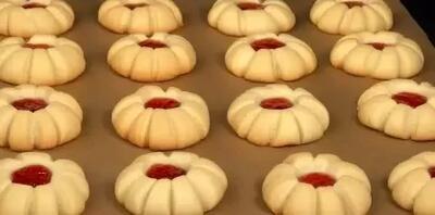  طرز تهیه کلوچه های مربایی خوشمزه و مجلسی !