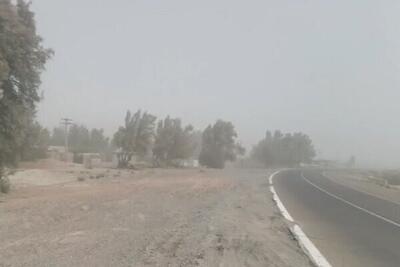  هواشناسی: طوفان شدید با سرعت ۱۱۲ کیلومتر بر ساعت، زابل را درنوردید