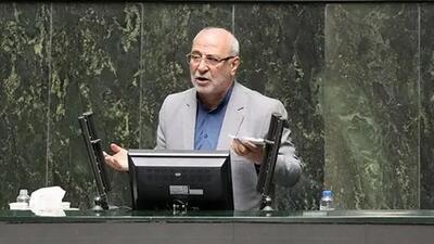  برای پرداخت یک وام ۱۰ میلیون تومانی، بانک‌ها ۳ ضامن طلب می‌کنند