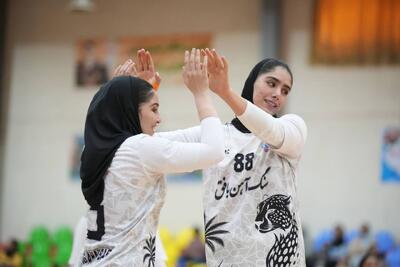   لیگ برتر هندبال بانوان؛ صدرنشینی بافق با برتری مقابل استقلال