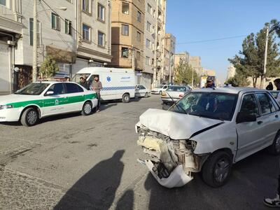  تصادف ۳ دستگاه خودرو سرویس مدارس در جنوب غرب تهران