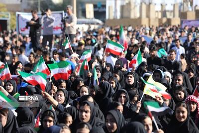  ایران مقتدر وابسته به دانش‌آموزان امروز و آینده‌سازان فردا است