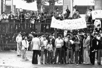  تاریخ‌نگار انقلاب اسلامی:اقدام دانشجویان در تسخیر سفارت آمریکا مانع توطئه‌های ضدانقلابی شد