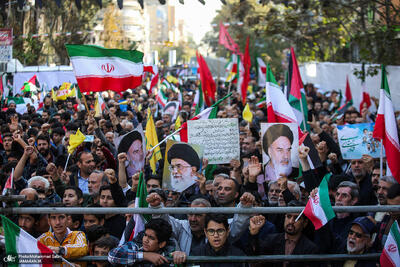  راهپیمایی باشکوه 13 آبان در تهران - 1