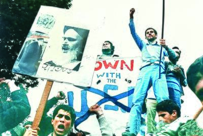  انقلاب دوم در کتاب‌ها