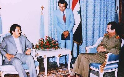  فیلم/ همراهی منافقین با صدام در موشک باران مردم ایران