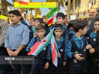  حضور پرشور مردم رودسری در راهپیمایی ۱۳ آبان