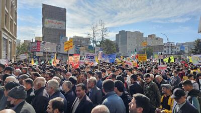  فریاد استکبارستیزی مردم اردبیل در راهپیمایی ۱۳ آبان