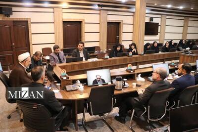  رئیس کل دادگستری استان زنجان با کارکنان ایثارگر دیدار کرد