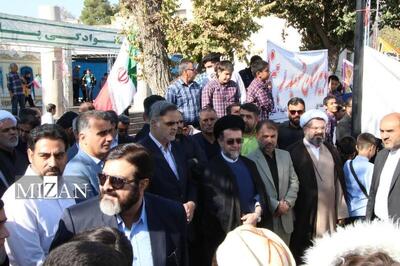  دانش‌آموزان پرچمداران مبارزه با استکبار در جنگ نرم هستند