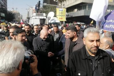  حضور قالیباف در راهپیمایی ۱۳ آبان