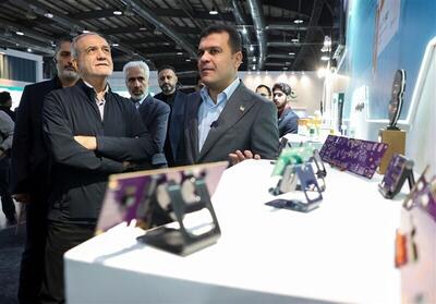  بازدید پزشکیان از نمایشگاه بین‌المللی فناوری نانو+فیلم