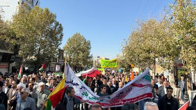  حضور پرشور مردم یاسوج در راهپیمایی ۱۳ آبان / فریاد «مرگ بر آمریکا» طنین‌انداز شد+فیلم