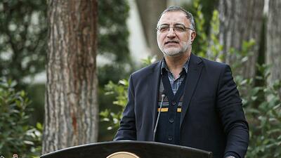  زاکانی: آمریکا فهمی از قدرت مردم ایران ندارد/ ۴۶ سال است که مردم به آمریکا می‌گویند سر جایت بشین و ادب داشته باش + فیلم