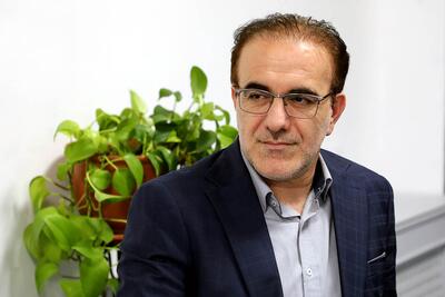  پزشکِ نظام یا رئیس‌ زاده نظام پزشکی؟!/ باید نسخه‌شان را پیچید