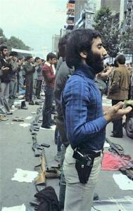  نماز سیاسی مقابل لانه‌ی جاسوسی+عکس