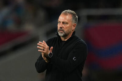  هانسی فلیک: سبک بازی نه، افت این فصل بارسلونا دلیل دیگری دارد