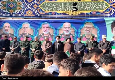  حماسه حضور مردم و دانش‌آموزان شهر ری در راهپیمایی دشمن‌شکن 13 آبان تصویر - تسنیم