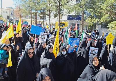  شکوه حضور ایرانی‌ها در راهپیمایی یوم‌الله 13 آبان‌/ طنین فریاد استکبارستیزی - تسنیم