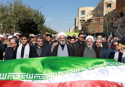  ملت ایران اجازه نخواهد داد توطئه‌های دشمن در کشور نفوذ کند - تسنیم