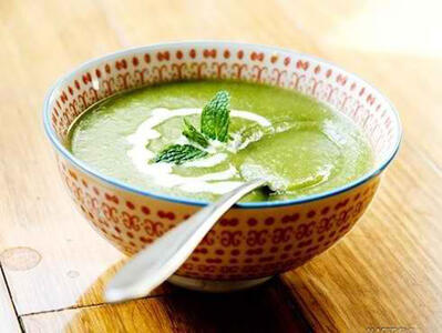  طرز تهیه سوپ کاهو؛ یکی از محبوب ترین سوپ ها