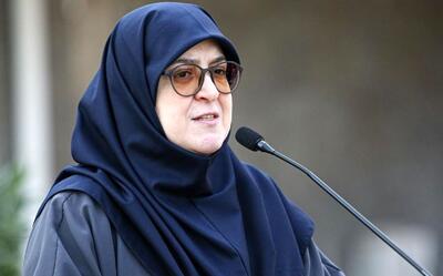  ژست قلبی خانم سخنگو در حیاط دولت پربازدید شد