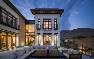  تمام کاشی‌های این عمارت دلبر در لواسان دست‌ساز است - چیدانه