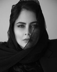  عکس/ ژست‌های خاص و دیدنی فرزانه فرنام بازیگر سریال بامداد خمار | اقتصاد24