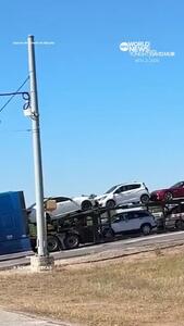  برخورد قطار با تریلی حامل خودرو در ایالت تگزاس