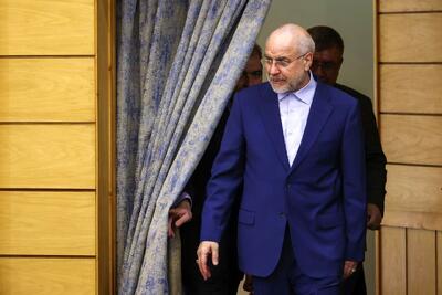  یادداشت قالیباف در دفتر یادبود مجلس ملی پاکستان