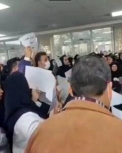  تجمع پرستاران بیمارستان قائم مشهد/ زندگی با این حقوق‌ها نمی‌چرخد