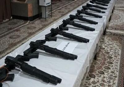  کشف ۲۰۰ قبضه سلاح نیمه اتوماتیک و تیغه خشاب قاچاق در گمرک بازرگان