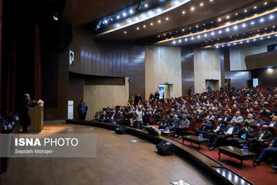  مشاور رئیس مجلس: ۱۰ هزار قانون اضافی در کشور وجود دارد
