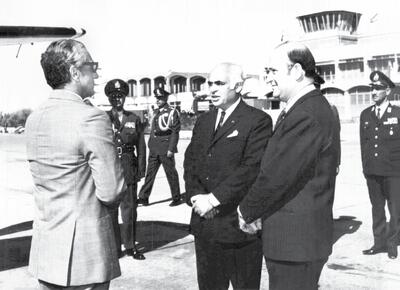  «بی‌ادبی» در جامعه ادبی ایران