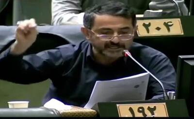 جمهوری اسلامی ساختار است، نه جنبش، پارتیزان، رابین هود و دن کیشوت!/ برخی نمایندگان می گویند  اطلاعاتشان را برای افشا، خود دستگاه ها تامین می کنند/ آقایان نماینده! به قول فیلم آژانس شیشه ای، دود موتورهای افشاگری شما جمهوری اسلامی را خفه کرده است!/ ویدئو
