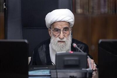  آیت‌الله جنتی: تسخیر لانه جاسوسی، هیمنه آمریکا را در هم شکست