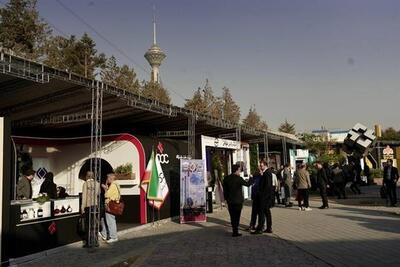  حضور شرکت نفت پاسارگاد در هفدهمین همایش و نمایشگاه ملی قیر، آسفالت و ماشین‌آلات