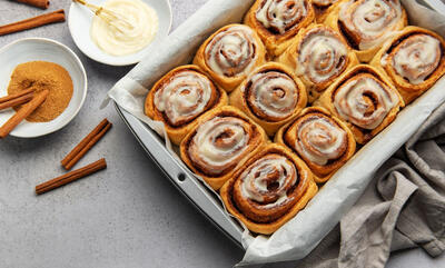  طرز تهیه رول دارچین برای یک عصرانه پاییزی