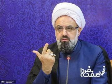  پاسخ یک روحانی به اظهارات رئیس ستاد امربه معروف در باره درآمد زباله گردی/ جای تاسف است که آن را نشانه پیشرفت می دانید