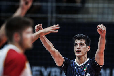  ملی‌پوشان والیبال با بازوبند مشکی به مصاف بحرین می‌روند