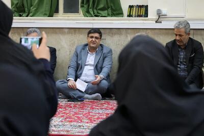  استاندار: مشکل کف‌خوابی دانشجویان در خوابگاه دانشجویی شهرکرد تا ۱۶ آذر حل می‌شود