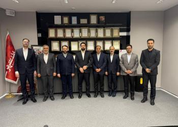  توافق‌نامه‌های راهبردی میان بانک شهر و فولاد غدیر نی‌ریز به امضاء رسید