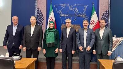  نشست بقائی با نمایندگان هم‌وطنان زرتشتی، آشوری، کلیمی و ارمنی در مجلس