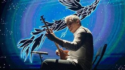  آریا عظیمی‌نژاد، «عشق در گذر دوران» را در پاریس روی صحنه برد