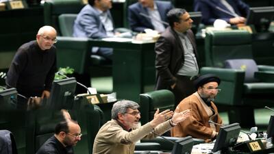  تذکر تند کوچک‌زاده به نحوه اداره مجلس/ حاجی بابایی: تا ظهر هم داد بزنید عصبانی نمی‌شوم