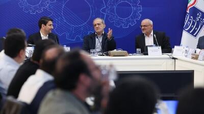  پزشکیان: ساختار آموزش کشور را متحول می‌کنیم تا پایه‌های اقتصاد دانش‌بنیان تقویت شود